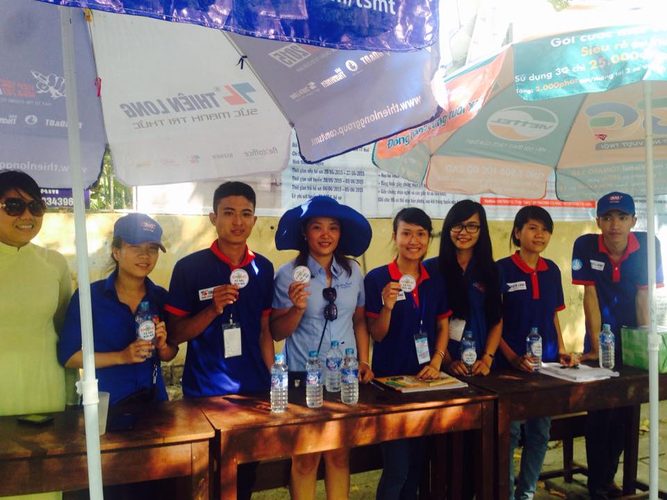 "Không[-]xả[-]rác[-]bừa[-]bãi"[-]cùng[-]tiếp[-]sức[-]mùa[-]thi[-]2015[-]tại[-]Huế